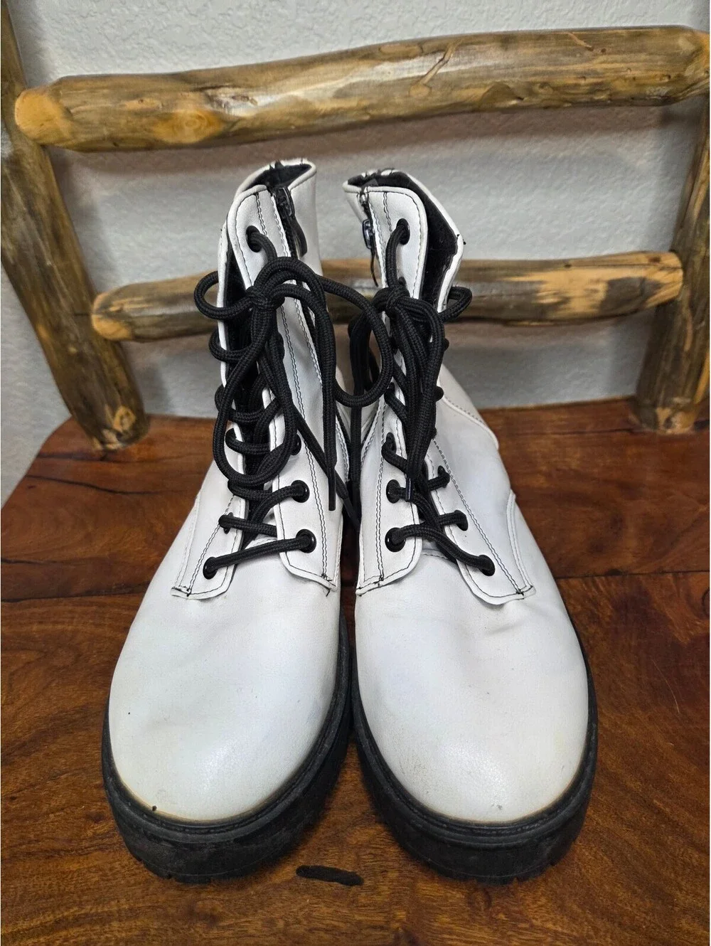 White Lace-Up Combat Boots with Black Soles, sz 8